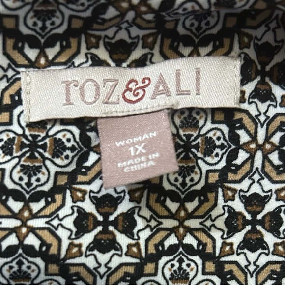 Roz & Ali Black and White Patterned Tank Top - Picture 3 of 5